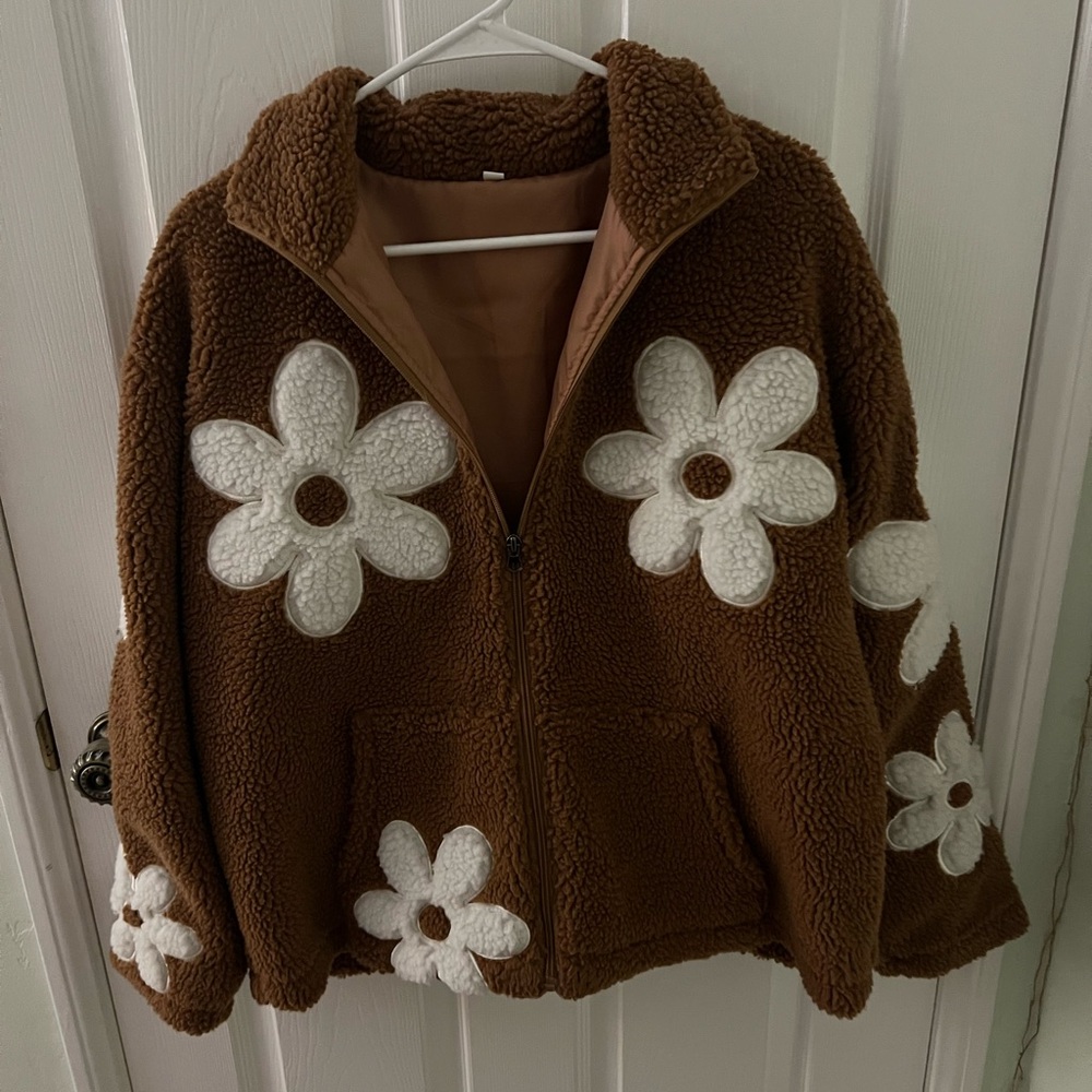 Flower Power Women’s Brown Sherpa Jacket Size Medium with White Daisy Appliqués